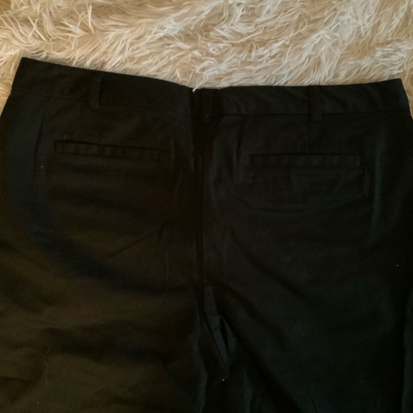 LAST CHANCE Michael Kors black Sz 8 Bermuda shorts - Picture 5 of 5